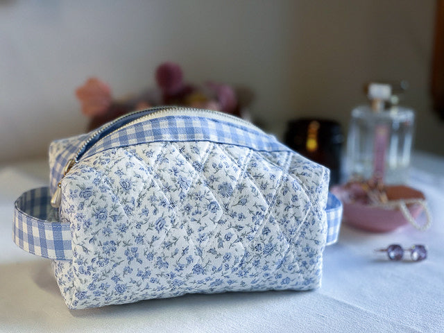 Trousse Da Bagno Fiori Azzurri